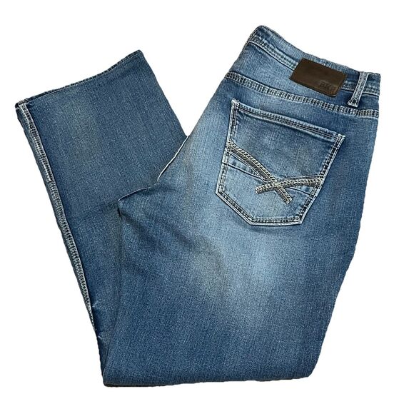 BKE Jeans Mens 34X32 Blue Denim Tyler Relaxed Straight Stretch Buckle - EUC - Picture 1 of 11